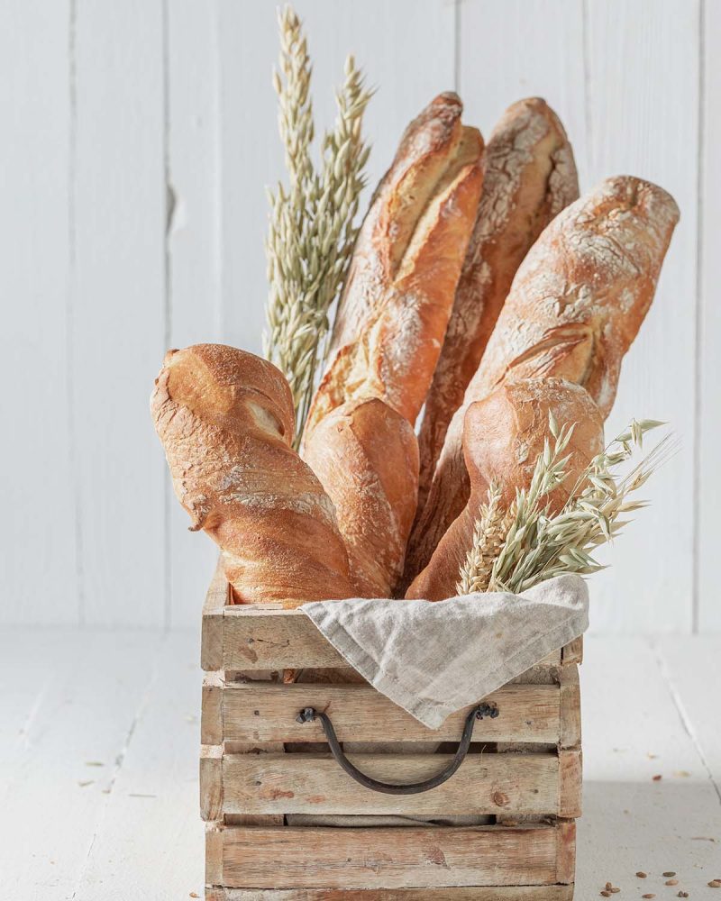 rustic-baguettes-baked-in-bakery-baguettes-from-t-YEUWMQN.jpg